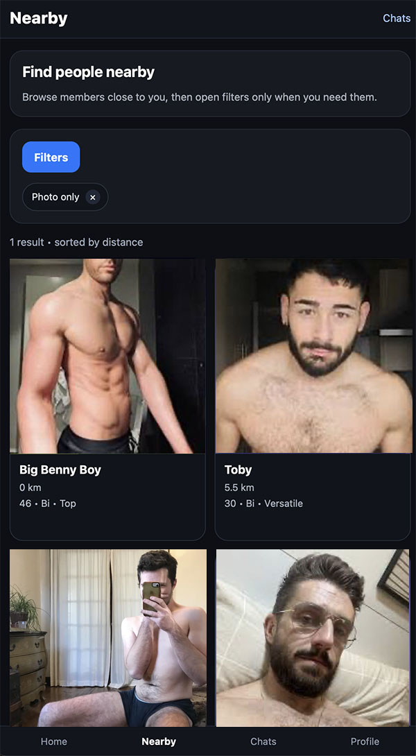 Depictr app showing nearby users and chat interface